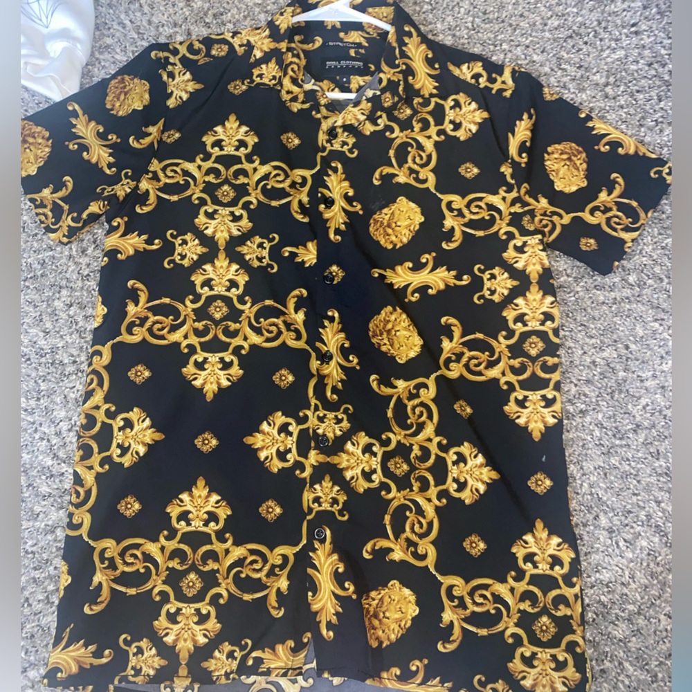 Men’s button ups